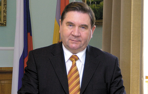 Российский государственный деятель, губернатор Курской области, депутат ГД РФ с 1993 по 2000 год