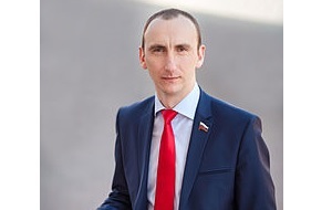 Российский политический деятель, член Совета Федерации от Брянской области (с 2012 по сентябрь 2015 года), кандидат в губернаторы Брянской области от партии ЛДПР в 2012 году