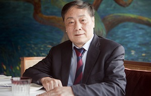 Предприниматель, основатель компания «Hangzhou Wahaha Group»