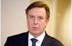 Латвийский государственный деятель. Премьер-министр Латвии с 11 февраля 2016 года