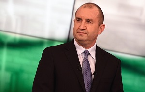 Болгарский военный и политический деятель, 5-й Президент Болгарии (с 22 января 2017 года); командующий ВВС Болгарии (2014—2016), генерал-майор