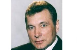 Представитель в Совете Федерации от Тюменской области (2001—2005), министр энергетики РФ (2000—2001), мэр г. Когалыма (1996—2000) глава администрации г. Когалыма (1993—1996), председатель профкома АООТ «ЛУКойл-Когалымнефтегаз» (1989—1993)
