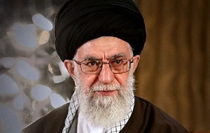 Иранский религиозный и государственный деятель, второй Высший руководитель (глава государства) Ирана с 1989 года по настоящее время, президент Ирана (1981—1989), один из ближайших соратников лидера Исламской революции Рухоллы Хомейни