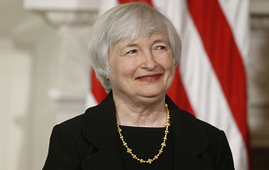Американский экономист, глава Федеральной резервной системы США с 3 февраля 2014 года (первая женщина на этом посту). Занимала пост заместителя председателя Совета управляющих Федеральной резервной системой США в 2010—2014 годах