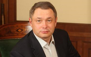 Российский политик, предприниматель и учёный, до 2014 года совладелец «Мой банк», основатель и сопредседатель политической партии «Альянс зелёных — Народная партия» (2012—2015 годах)