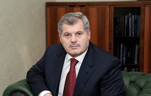 Российский государственный деятель. Губернатор Мурманской области (2009—2012)