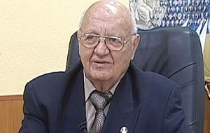 Советский и российский хозяйственный деятель, начальник Балтийского морского пароходства в 1982—1993 годах.