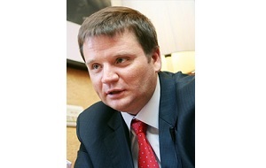 Российский предприниматель, основатель группы компаний Genser, занимающейся розничной продажей иномарок