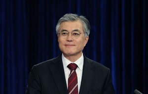Корейский государственный и политический деятель, действующий президент Республики Корея с 10 мая 2017 года