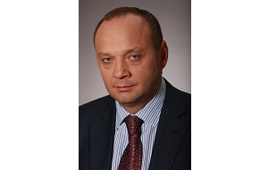 Российский спортивный и общественный деятель, бизнесмен. Вице-президент Европейского союза тхэквондо (ETU)